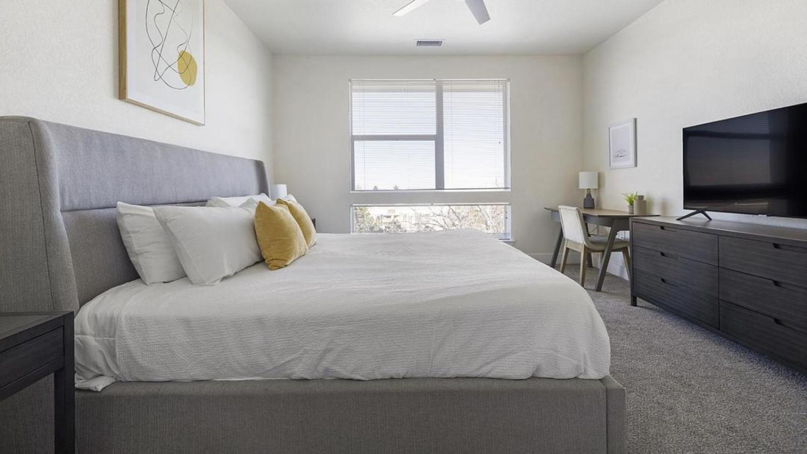 Landing Modern With Amazing Amenities * Denver